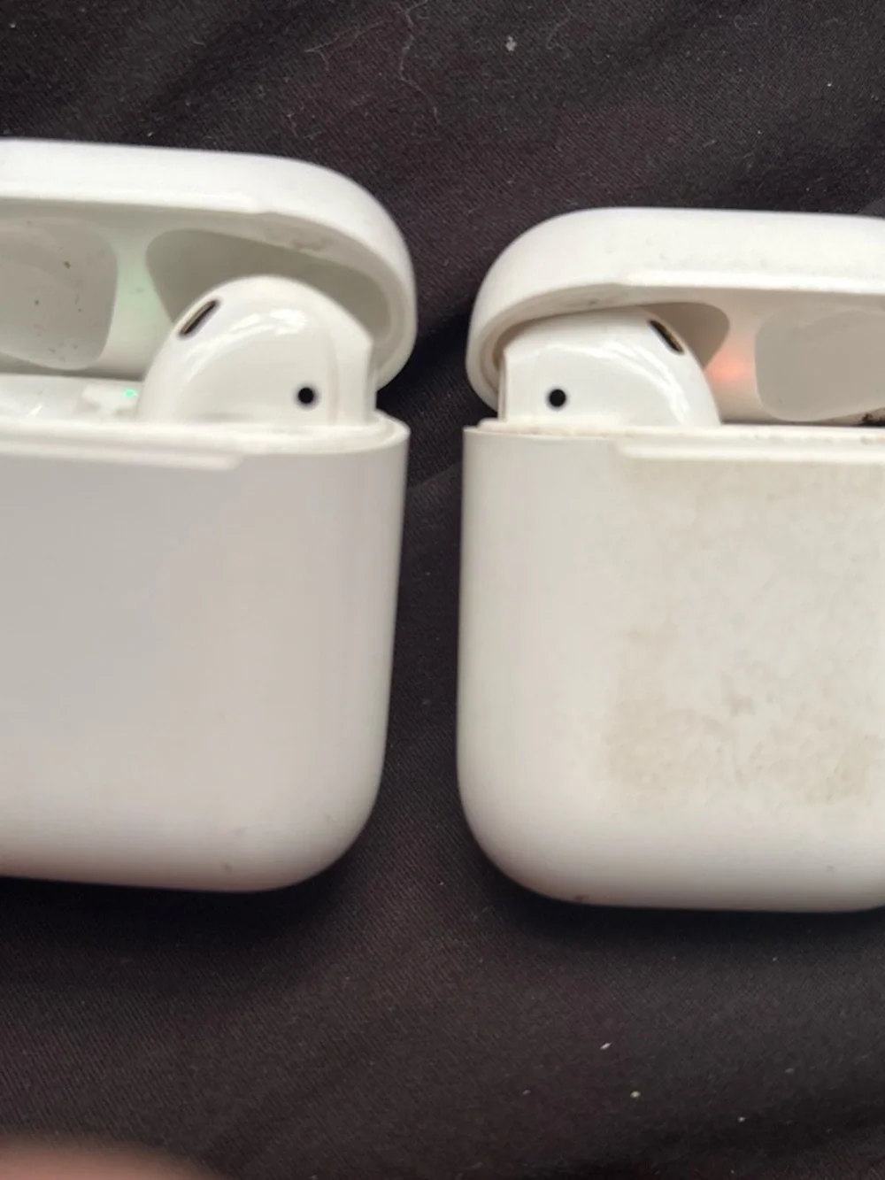 Apple White AirPods 2pc!